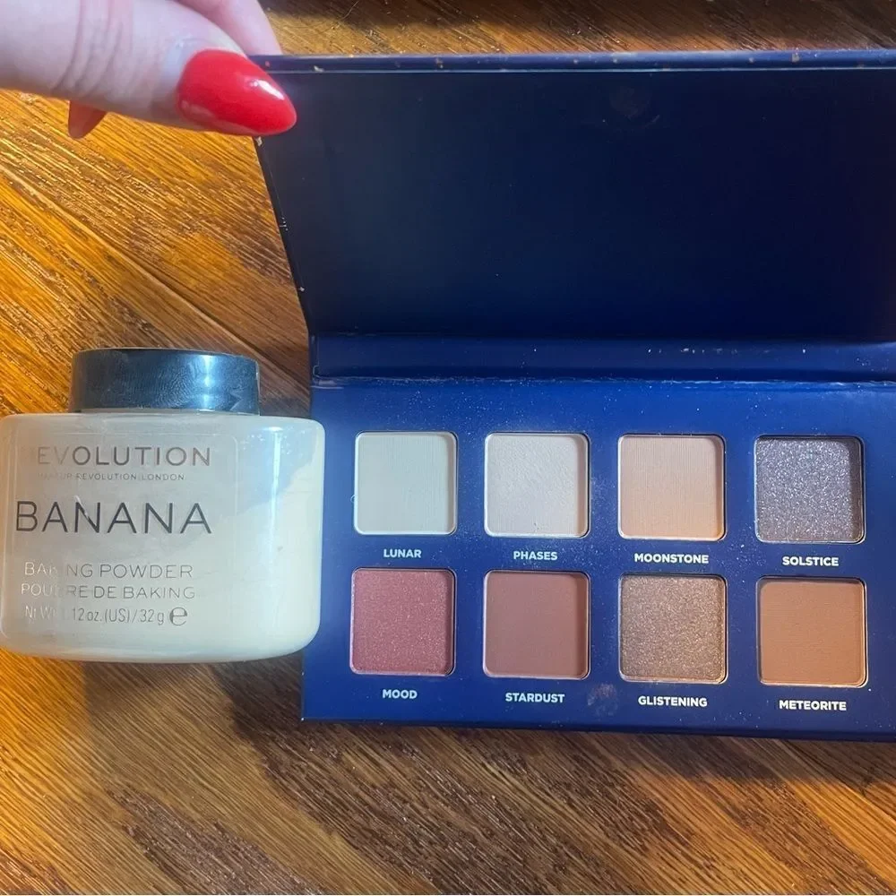 Makeup bundle - Picture 1 of 2